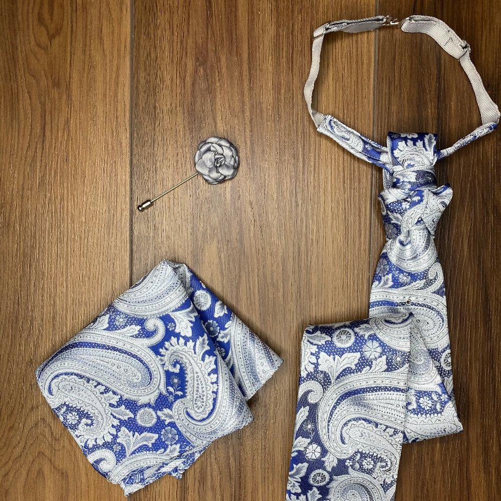 The Kanji (Silver, White And Blue Paisley)